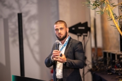 WhatsApp-Image-2024-12-05-at-15.34.06